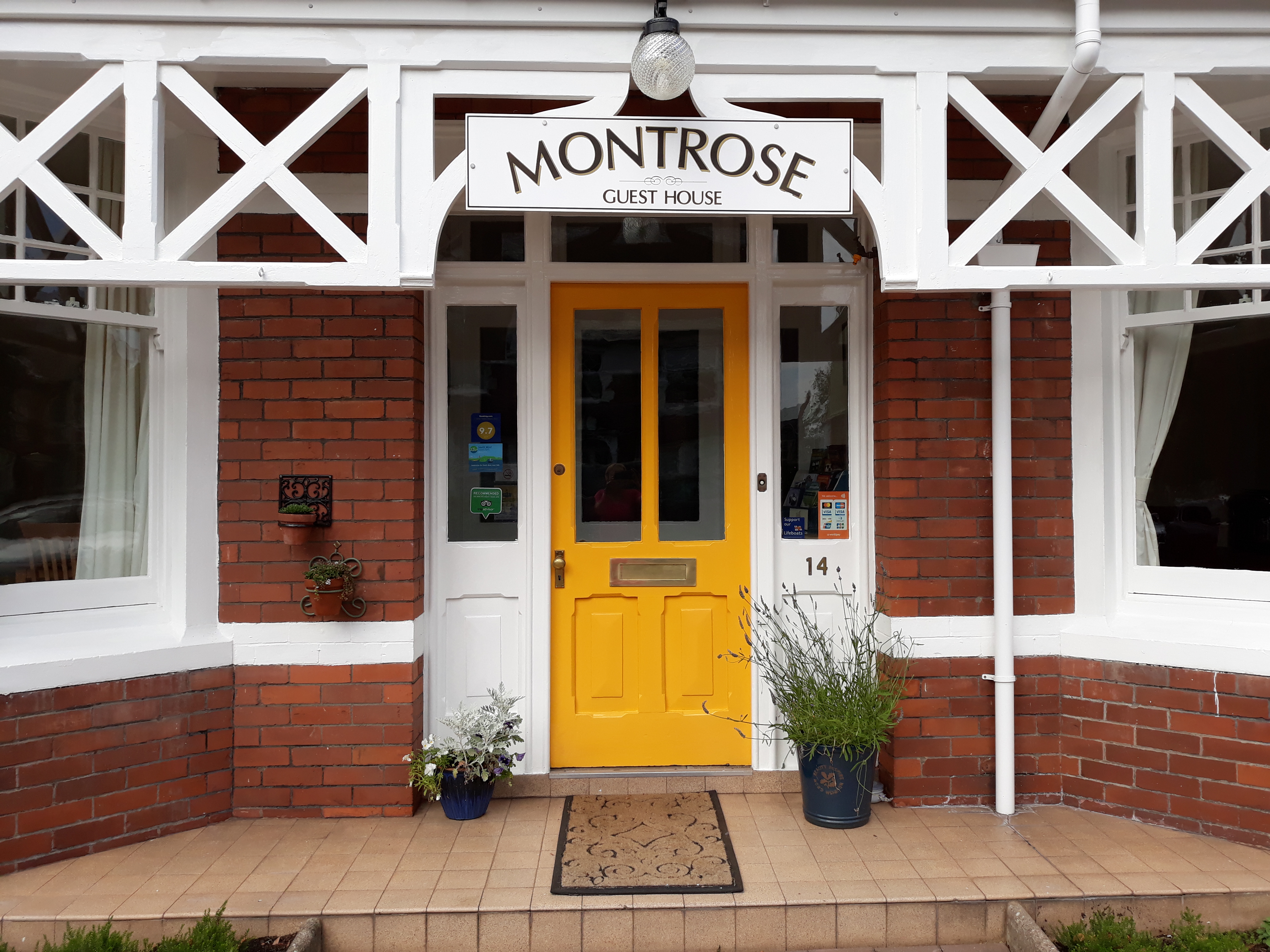 B & B Minehead, bed and breakfast minehead, b and b Minehead, Montrose Guest House